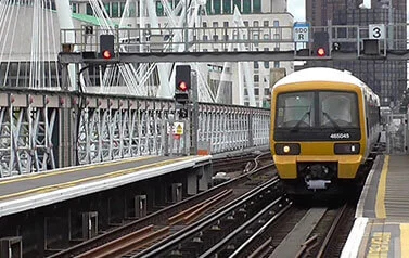 Southfields Taxi to Charing Cross Station